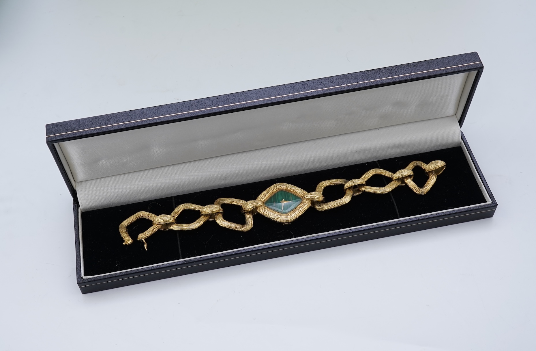 A lady's late 1960's 18ct gold Bueche Girod manual wind bracelet wrist watch